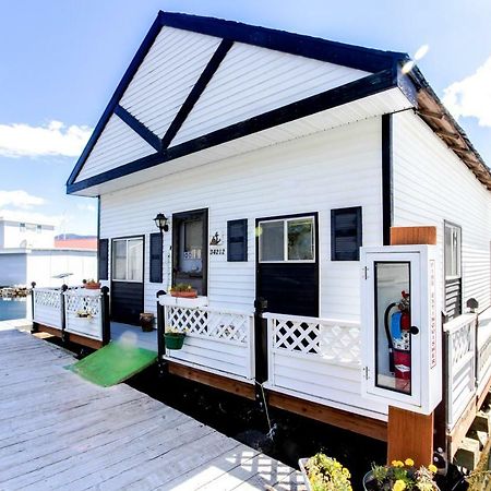 Scenic Bay Float Home Hideaway Athol Ngoại thất bức ảnh