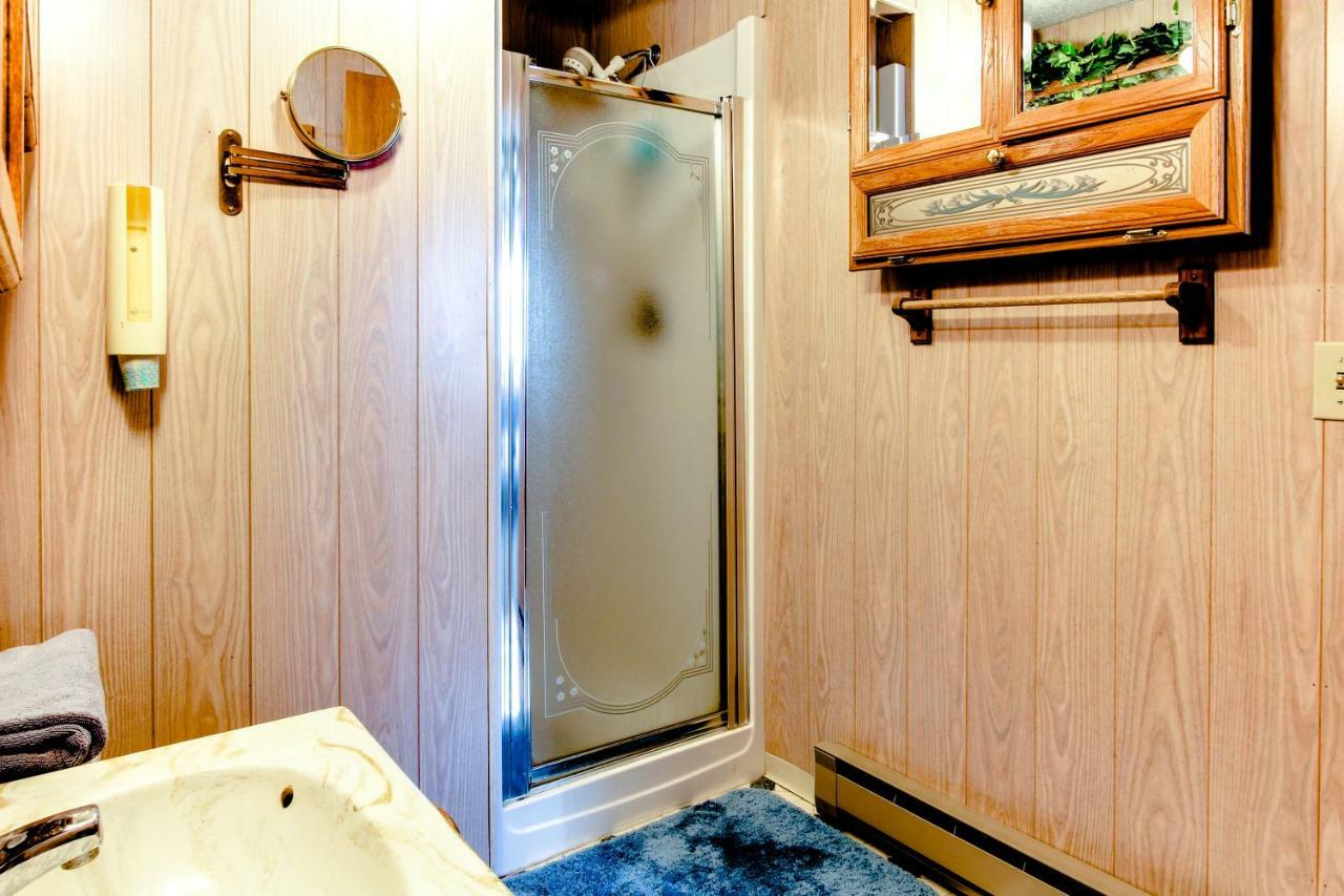 Scenic Bay Float Home Hideaway Athol Ngoại thất bức ảnh