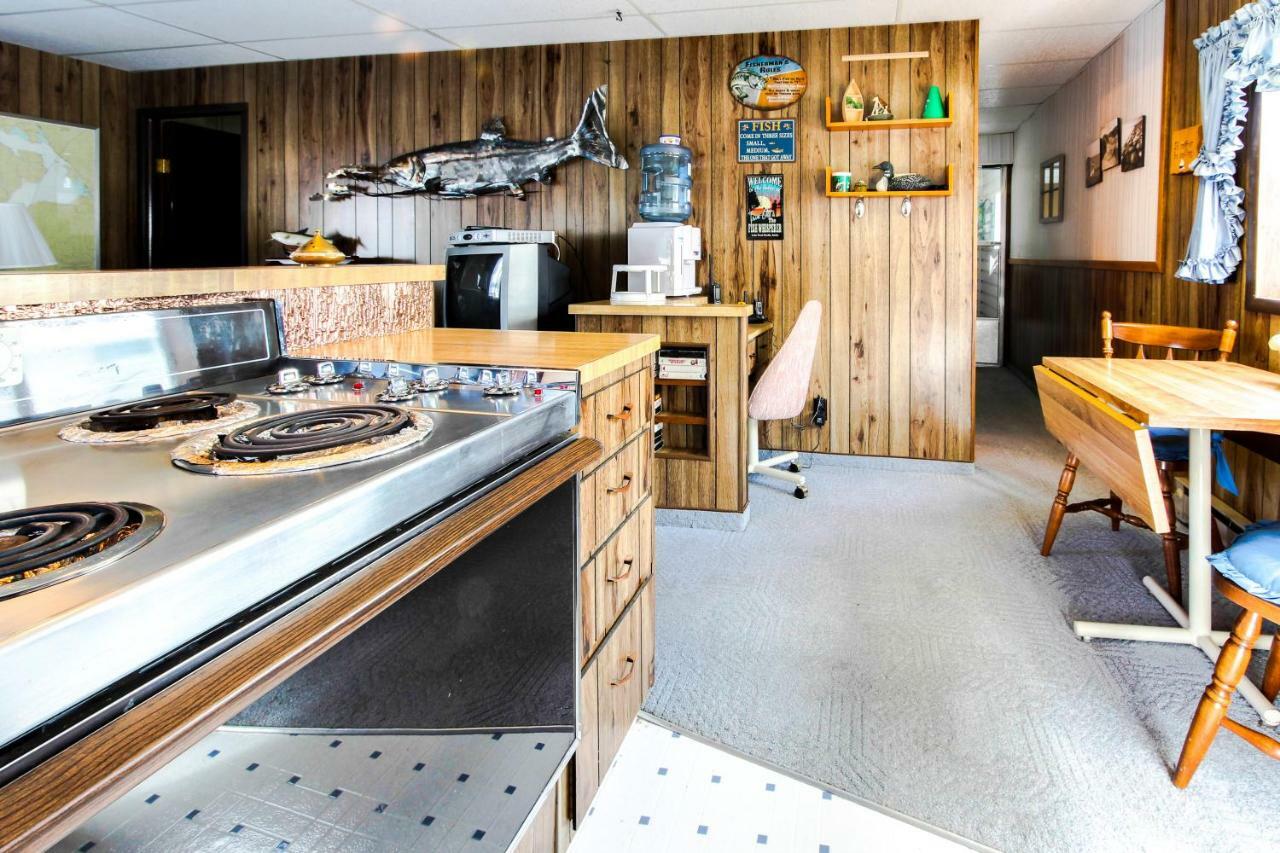 Scenic Bay Float Home Hideaway Athol Ngoại thất bức ảnh