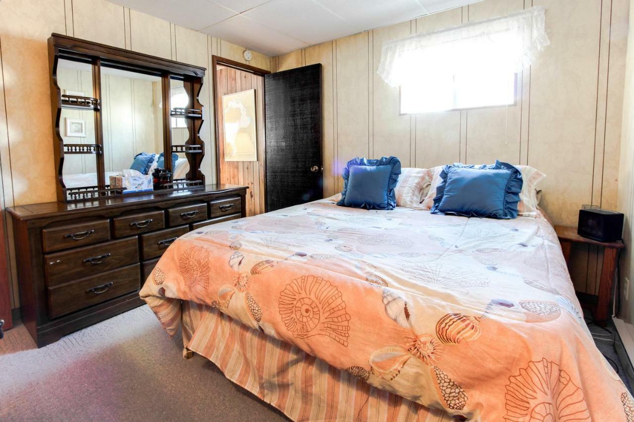 Scenic Bay Float Home Hideaway Athol Ngoại thất bức ảnh