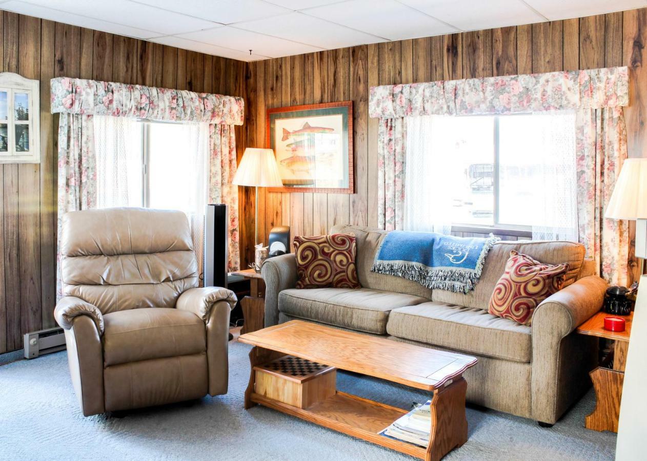 Scenic Bay Float Home Hideaway Athol Ngoại thất bức ảnh